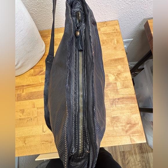 Campomaggi Teodorano Italy Perforated Black Leather Crossbody Bag - Picture 7 of 15